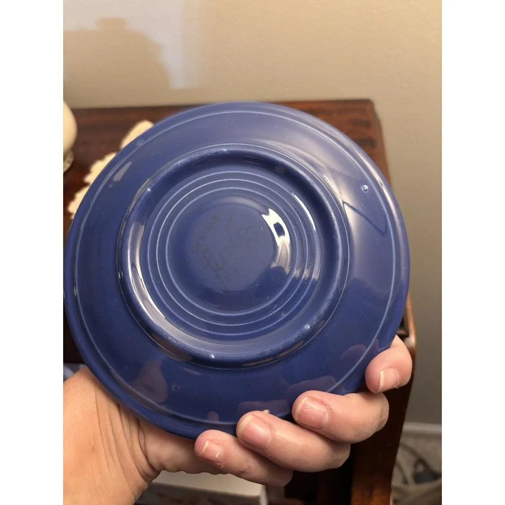 Set of 4 Fiesta Cobalt Blue Saucers Plates one vintage - Picture 3 of 13